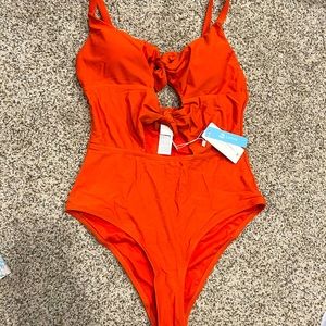 CUPSHE Size M- NWT